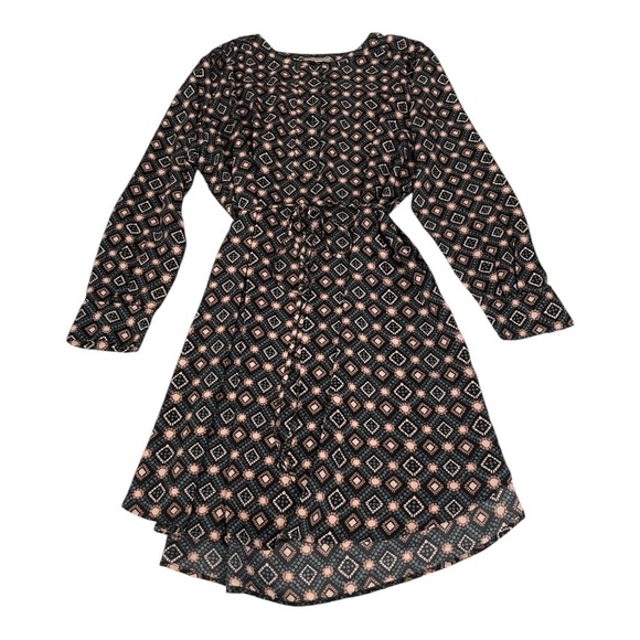 "LOFT" MULTICOLOR
GEOMETRIC LONG SLEEVES
SHIRTTAIL DRESS SIZE: XL - Picture 6 of 11